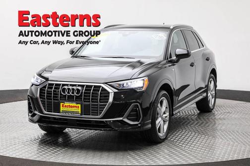 2022 Audi Q3 45 S line Premium