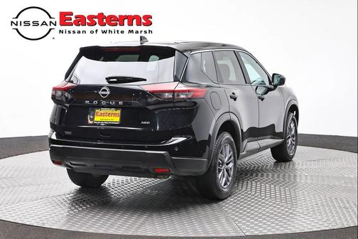 Super Black 2024 Nissan Rogue S
