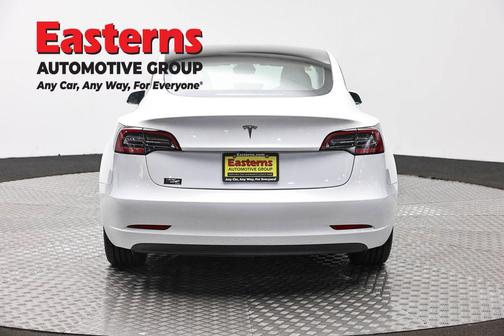 Pearl White Multi-Coat 2023 Tesla Model 3 Standard Range