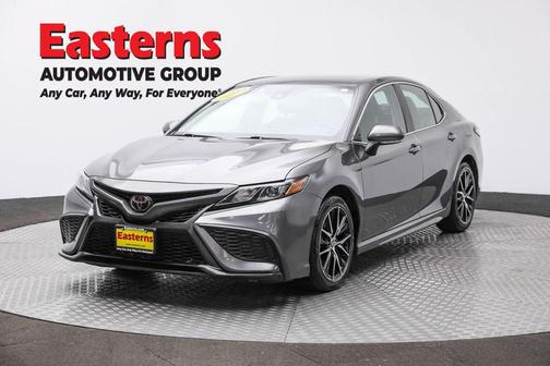 Predawn Gray Mica 2023 Toyota Camry SE