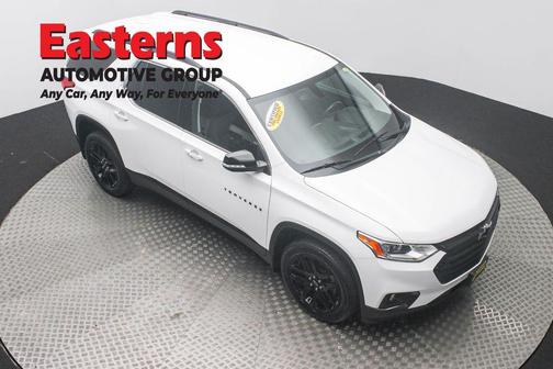 Summit White 2021 Chevrolet Traverse LT Cloth