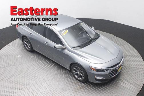 Sterling Gray Metallic 2023 Chevrolet Malibu FWD 1LT