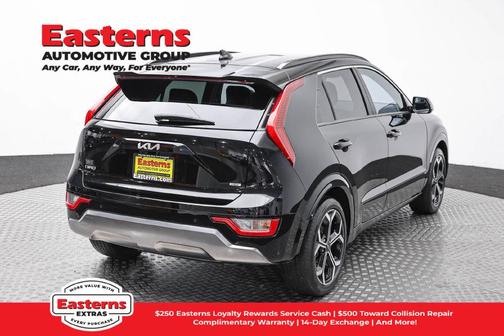 Aurora Black Pearl 2023 Kia Niro Touring