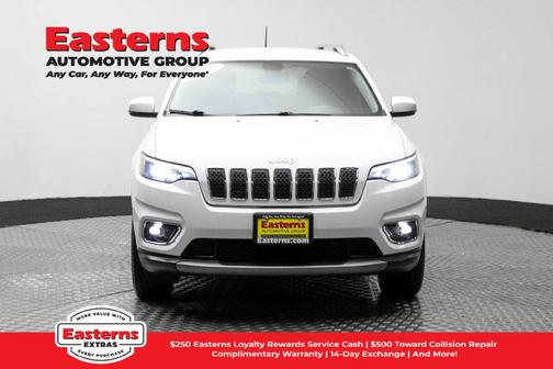 Bright White Clearcoat 2019 Jeep Cherokee Limited