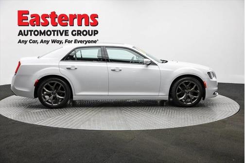 2022 Chrysler 300 S