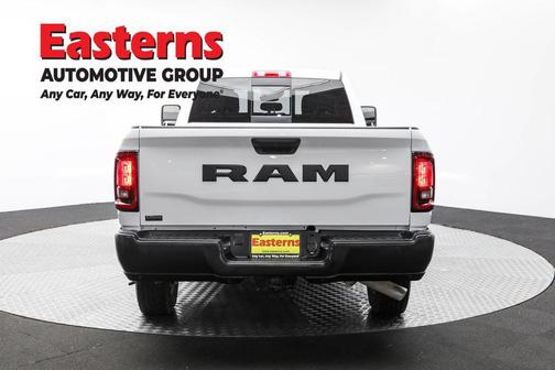 2025 RAM 2500 Tradesman Crew Cab 4x2 8' Box