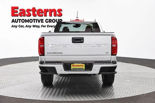 Summit White 2022 Chevrolet Colorado LT