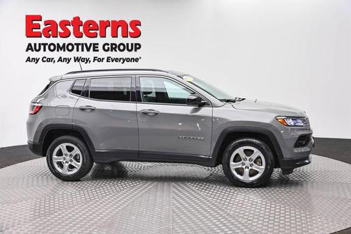 Sting-Gray Clearcoat 2023 Jeep Compass Latitude