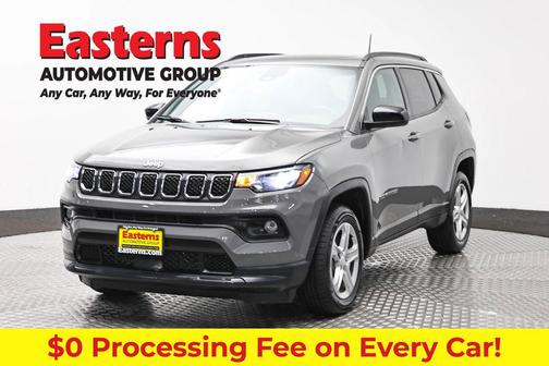 Sting-Gray Clearcoat 2023 Jeep Compass Latitude