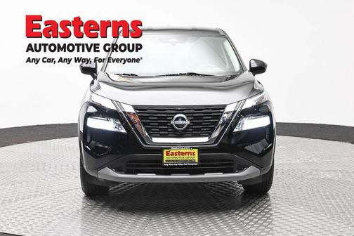 Super Black 2023 Nissan Rogue SV