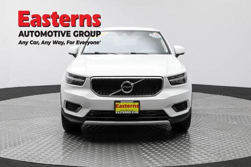 2020 Volvo XC40 T5 Momentum