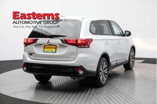 2020 Mitsubishi Outlander ES