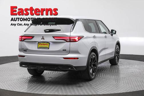 2023 Mitsubishi Outlander SE Special Edition 2WD