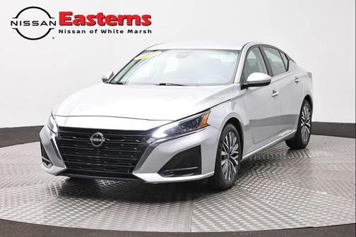 Brilliant Silver Metallic 2023 Nissan Altima 2.5 SV
