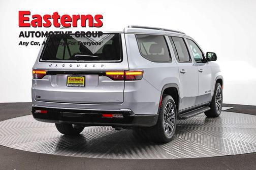 Silver Zynith 2024 Jeep Wagoneer L Series II