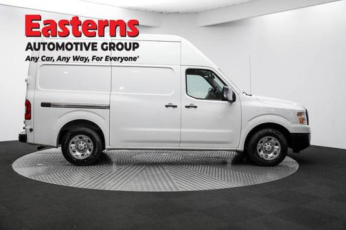 2021 Nissan NV Cargo NV3500 HD S V8