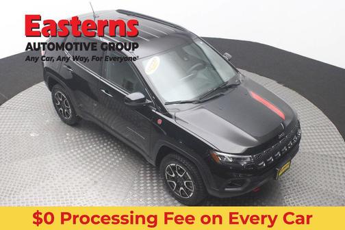 Diamond Black Crystal Pearlcoat 2025 Jeep Compass Trailhawk