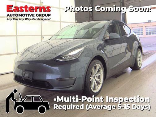 2022 Tesla Model Y Long Range Dual Motor All-Wheel Drive