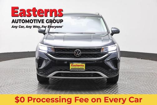 Gray 2022 Volkswagen Taos 1.5T SE