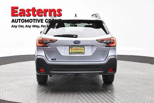 Ice Silver Metallic 2024 Subaru Outback Premium