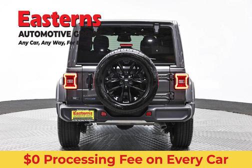 Granite Crystal Metallic Clearcoat 2025 Jeep Wrangler 4xe Sahara