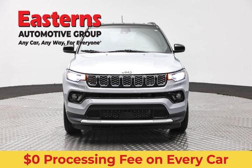 Silver Zynith Metallic Clearcoat 2025 Jeep Compass Limited