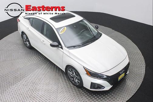 Pearl White Tricoat 2024 Nissan Altima SR VC-Turbo FWD