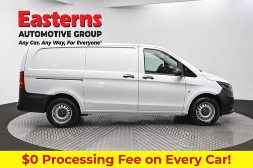 Arctic White 2022 Mercedes-Benz Metris Base