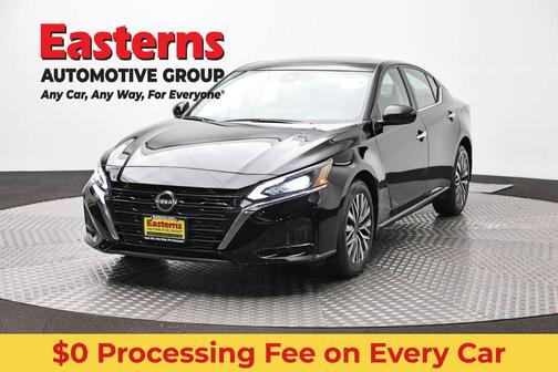 Super Black Clearcoat 2023 Nissan Altima 2.5 SV