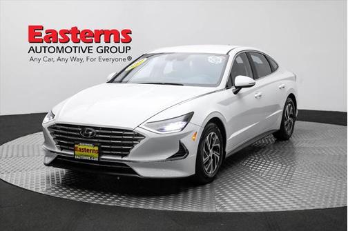2022 Hyundai SONATA Hybrid Base