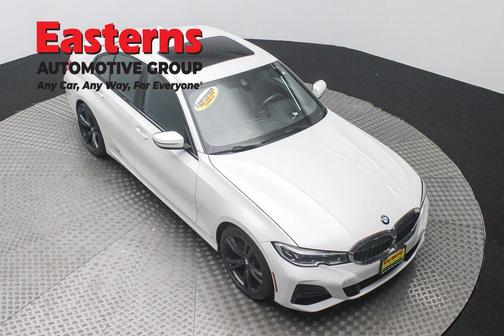 Mineral White Metallic 2022 BMW 330 xDrive