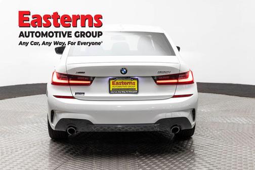 Mineral White Metallic 2022 BMW 330 xDrive