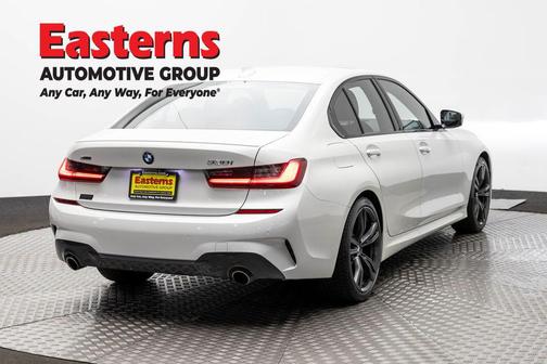 Mineral White Metallic 2022 BMW 330 xDrive