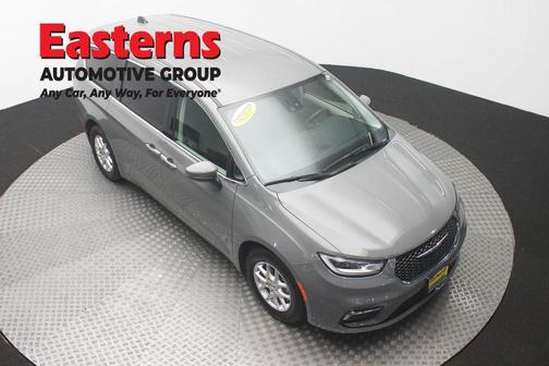 Ceramic Gray Clearcoat 2023 Chrysler Pacifica Touring L