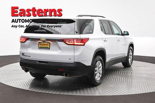 Summit White 2020 Chevrolet Traverse LT Cloth