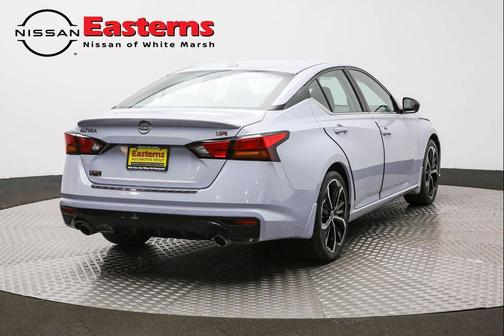 2023 Nissan Altima SR FWD