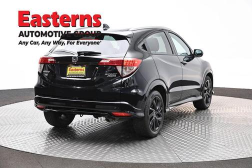 Crystal Black Pearl 2022 Honda HR-V AWD Sport