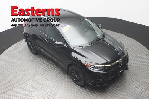 Crystal Black Pearl 2022 Honda HR-V AWD Sport