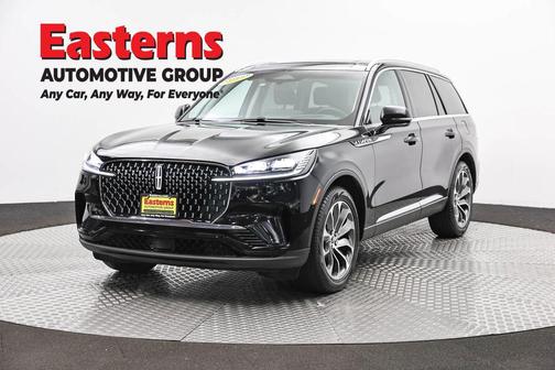 Infinite Black Metallic Clearcoat 2025 Lincoln Aviator Reserve AWD