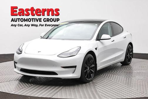 Pearl White Multi-Coat 2019 Tesla Model 3 Long Range