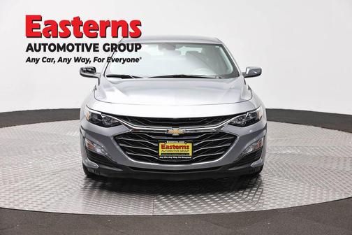Sterling Gray Metallic 2024 Chevrolet Malibu FWD 1LT