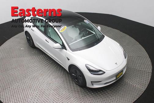 2022 Tesla Model 3 Standard Range