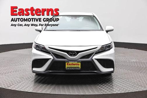 Ice Cap 2024 Toyota Camry SE