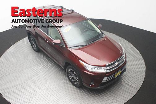 Ooh La La Rouge Mica 2018 Toyota Highlander LE Plus