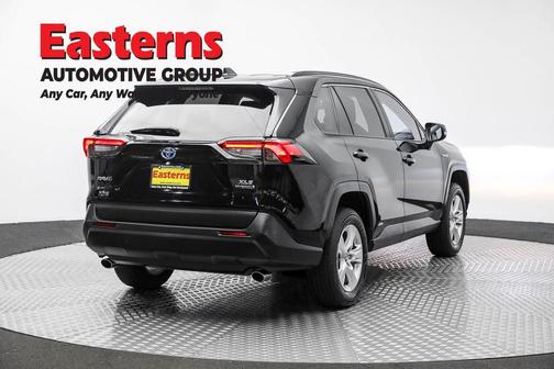 2020 Toyota RAV4 Hybrid XLE