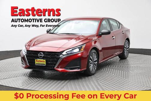 Scarlet Ember 2025 Nissan Altima 2.5 SV