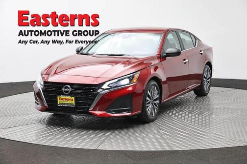 Scarlet Ember 2025 Nissan Altima 2.5 SV