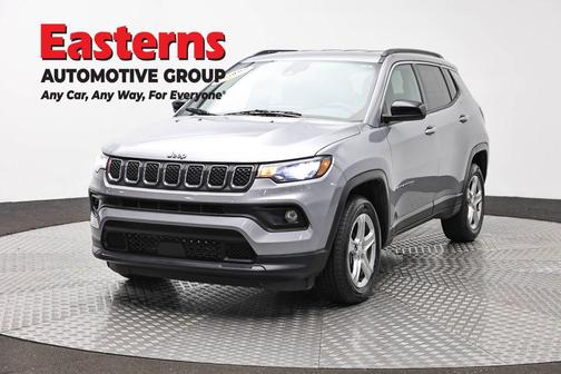 Baltic Gray Metallic Clearcoat 2024 Jeep Compass Latitude