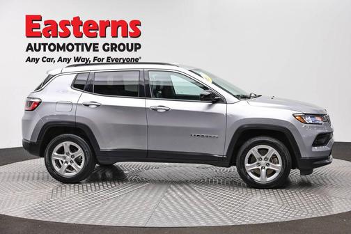 Baltic Gray Metallic Clearcoat 2024 Jeep Compass Latitude