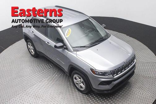 Baltic Gray Metallic Clearcoat 2024 Jeep Compass Latitude